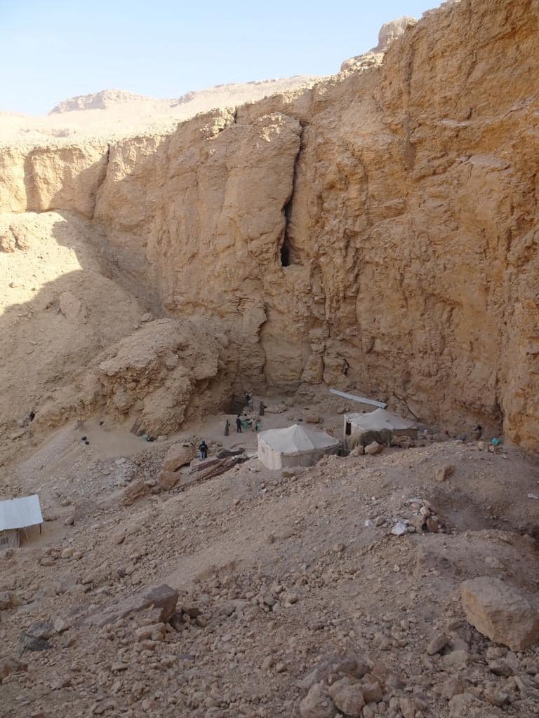 В Египте нашли королевское кладбище в районе Луксора.
