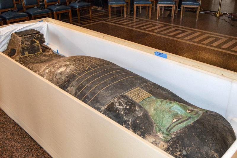 США вернули Египту украденный «Зеленый саркофаг»